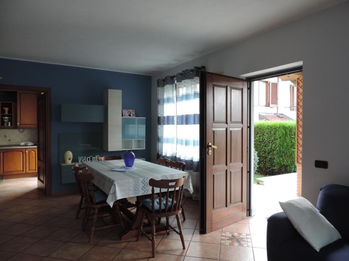 Casa Vacanza Il Glicine Casale Corte Cerro Eksteriør bilde